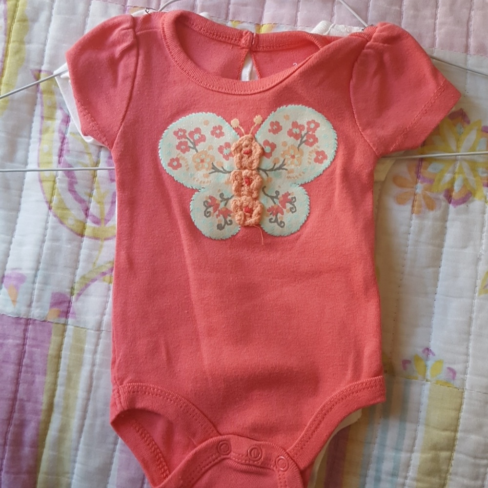 2 onesies!